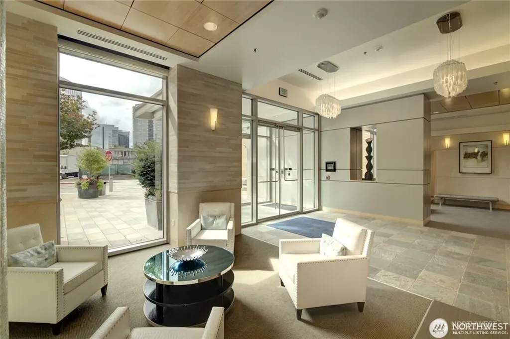 10650 NE 9th Place Bellevue WA 98004