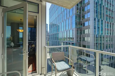10650 NE 9th Place Bellevue WA 98004