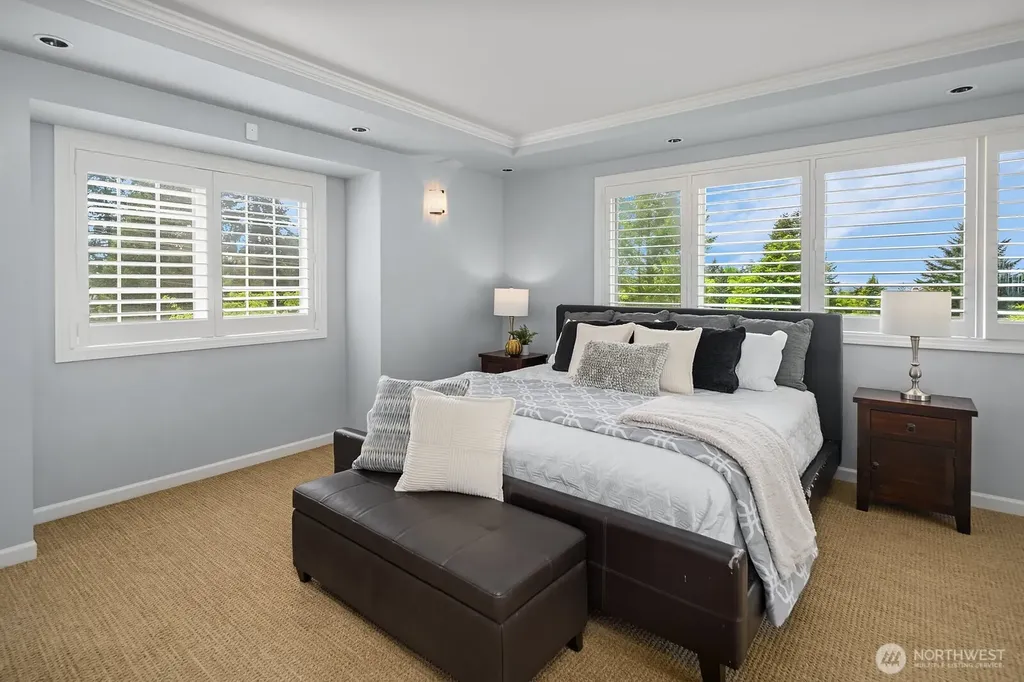 216 SW 192nd Street Normandy Park WA 98166