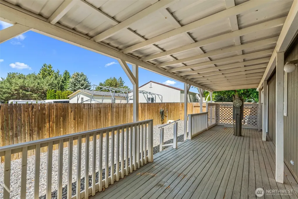 425 Nightengale Place East Wenatchee WA 98802