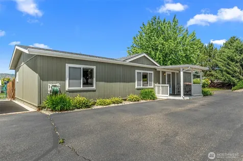 425 Nightengale Place East Wenatchee WA 98802