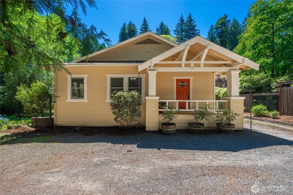 18443 Ballinger Way NE Lake Forest Park WA 98155