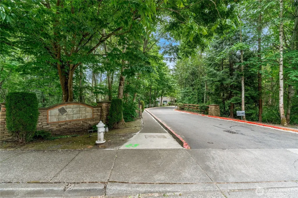 15300 112th Avenue NE Bothell WA 98011