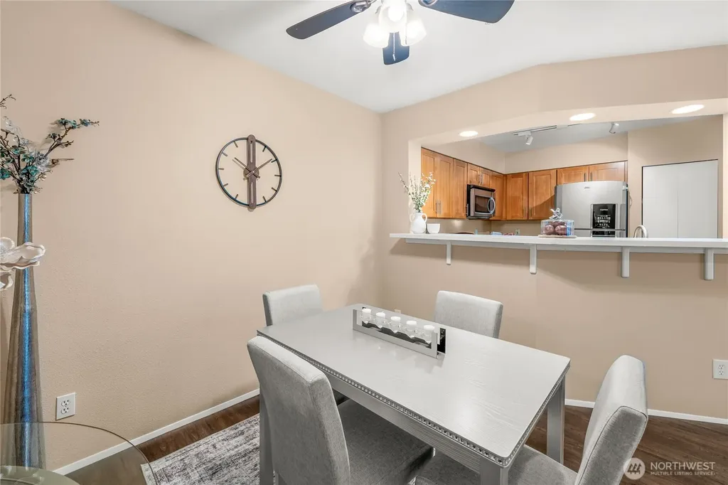 15300 112th Avenue NE Bothell WA 98011