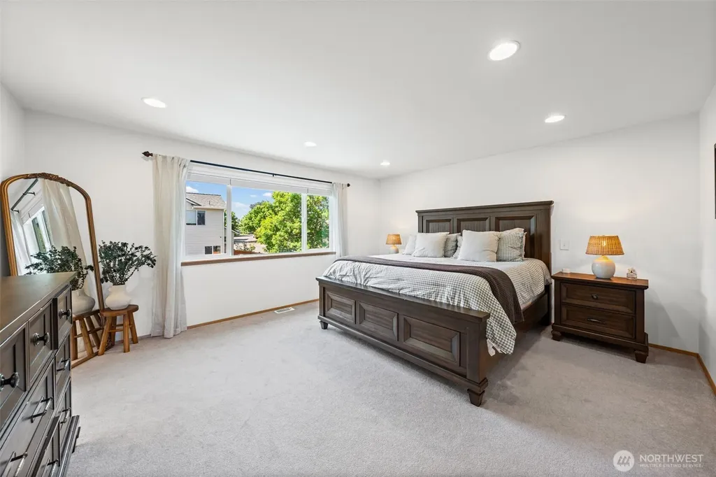1602 55th Ct SE Auburn WA 98092