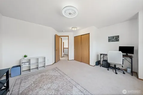 1602 55th Ct SE Auburn WA 98092