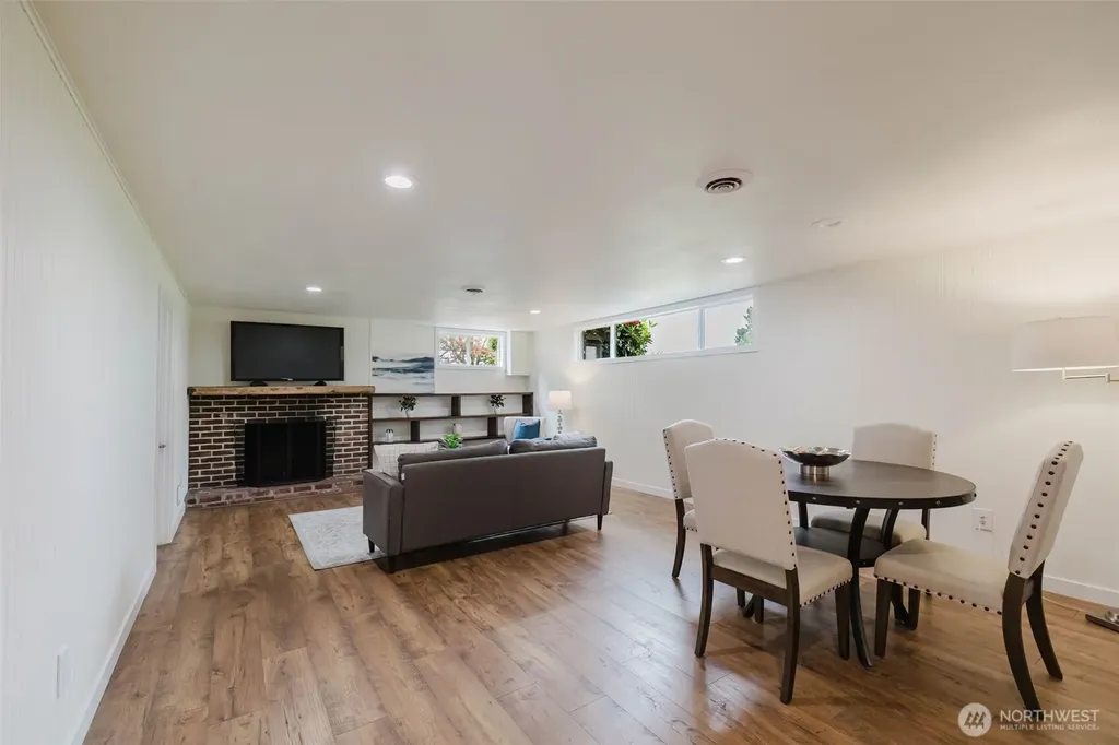 3828 Harbel Drive NE Bremerton WA 98310