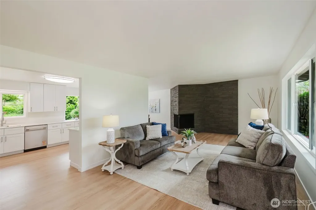 3828 Harbel Drive NE Bremerton WA 98310