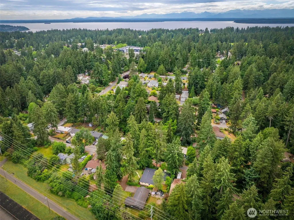 902 N 149th Street Shoreline WA 98133