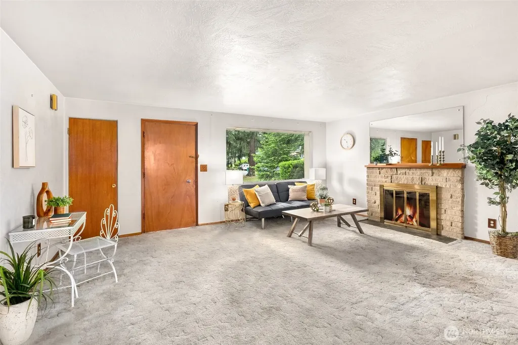 902 N 149th Street Shoreline WA 98133
