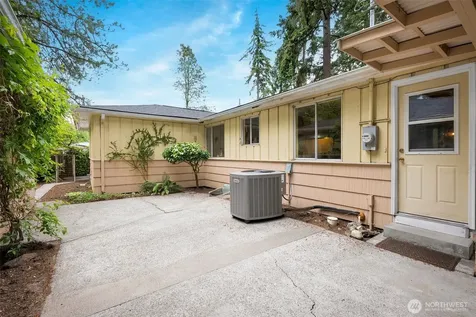 902 N 149th Street Shoreline WA 98133