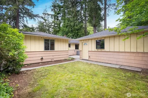 902 N 149th Street Shoreline WA 98133