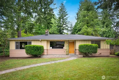902 N 149th Street Shoreline WA 98133