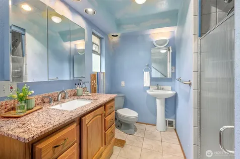 902 N 149th Street Shoreline WA 98133