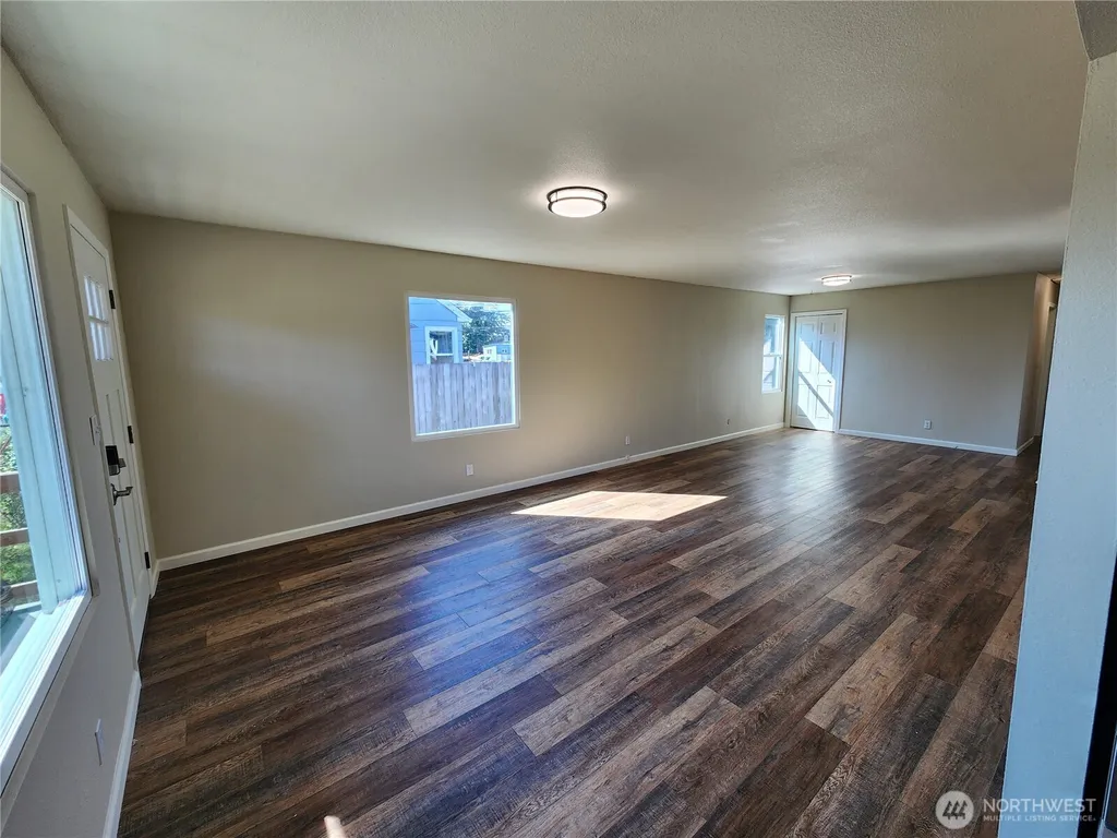 807 Georgiana Street Port Angeles WA 98362