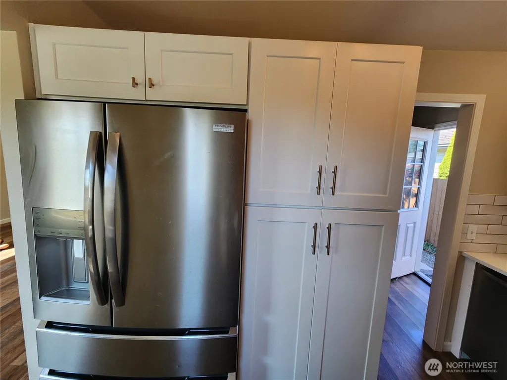 807 Georgiana Street Port Angeles WA 98362