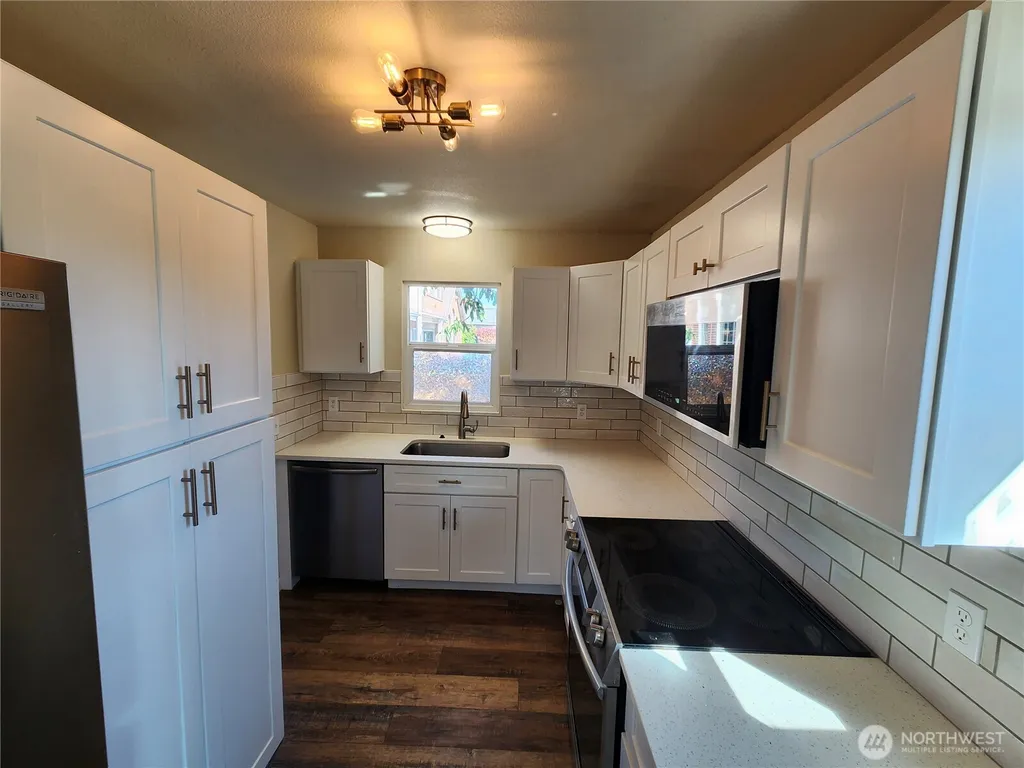 807 Georgiana Street Port Angeles WA 98362