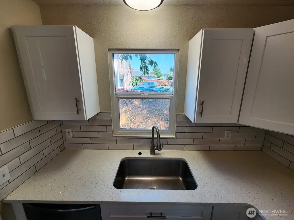 807 Georgiana Street Port Angeles WA 98362