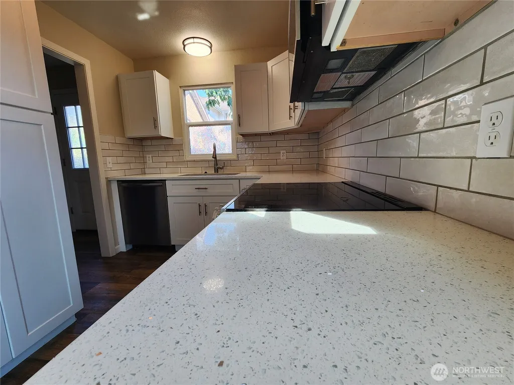 807 Georgiana Street Port Angeles WA 98362