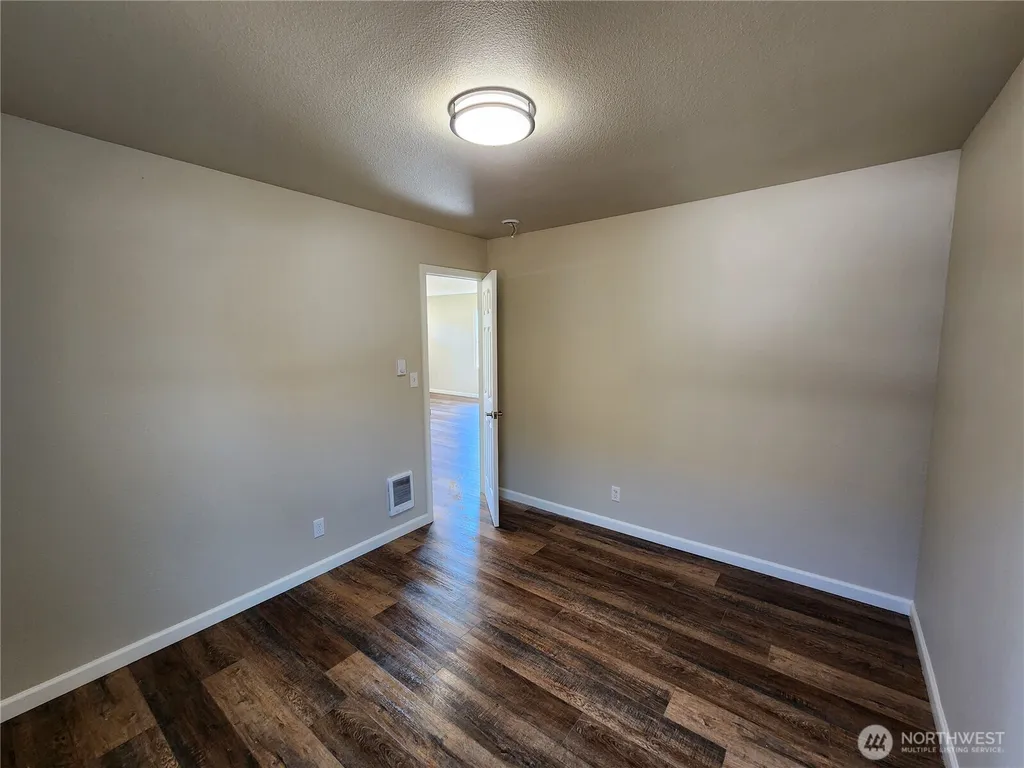 807 Georgiana Street Port Angeles WA 98362
