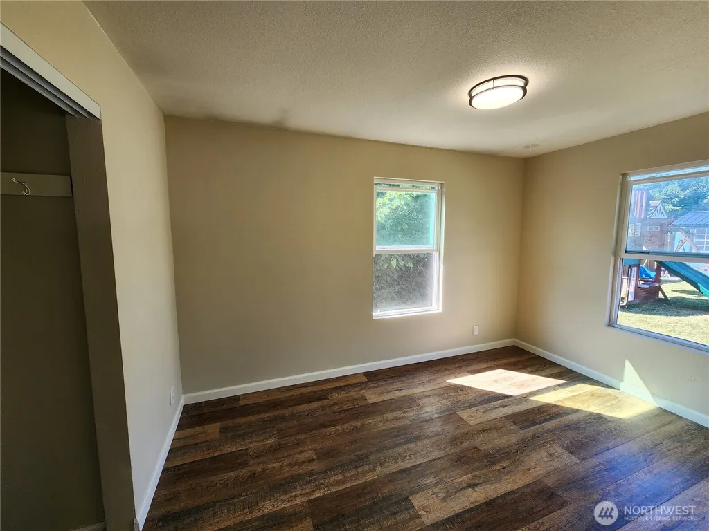 807 Georgiana Street Port Angeles WA 98362