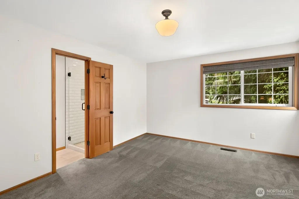 7825 NE 140th Place Kirkland WA 98034