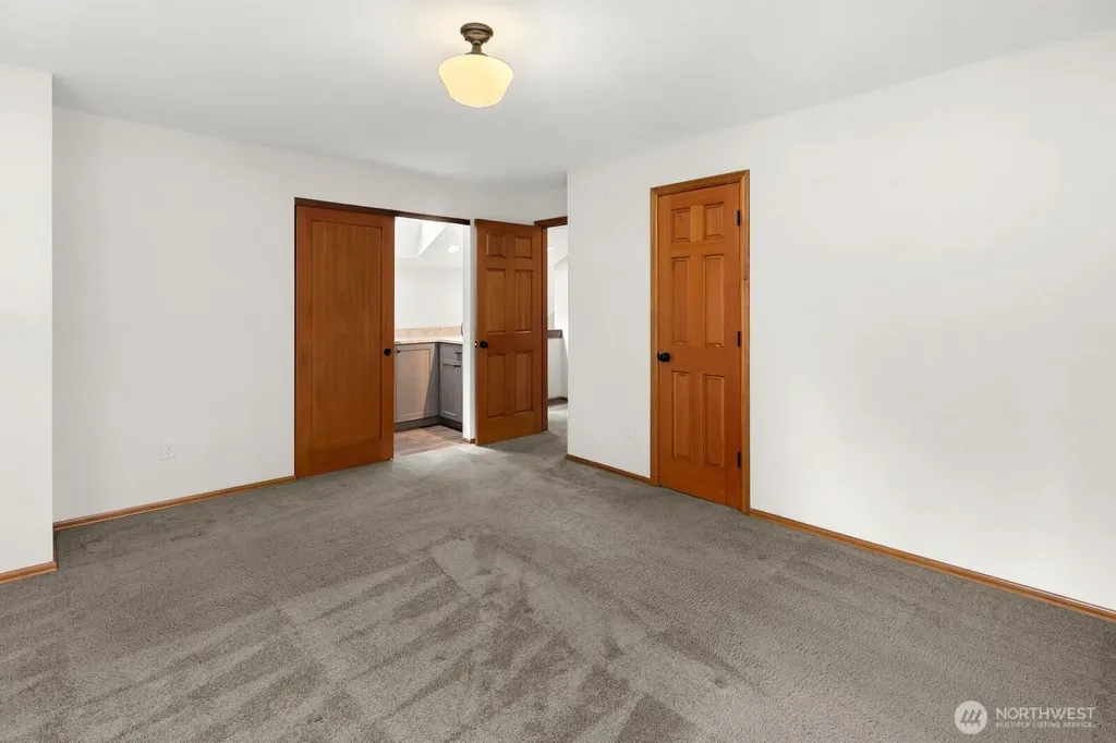7825 NE 140th Place Kirkland WA 98034