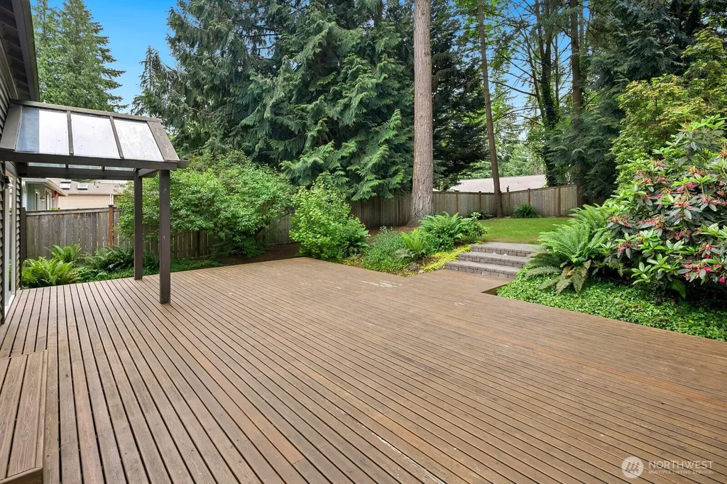 7825 NE 140th Place Kirkland WA 98034