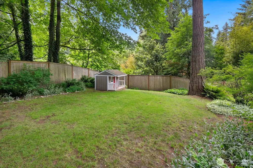 7825 NE 140th Place Kirkland WA 98034