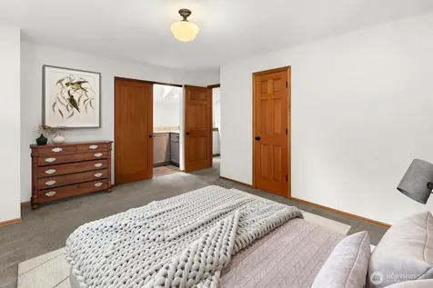 7825 NE 140th Place Kirkland WA 98034