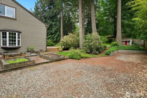 7825 NE 140th Place Kirkland WA 98034