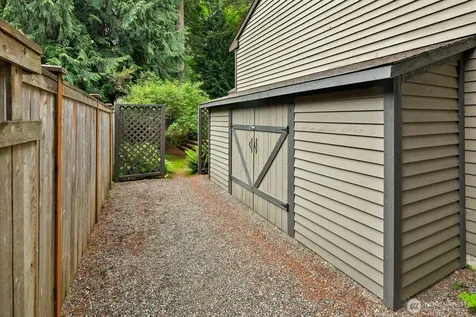 7825 NE 140th Place Kirkland WA 98034
