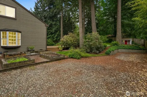 7825 NE 140th Place Kirkland WA 98034