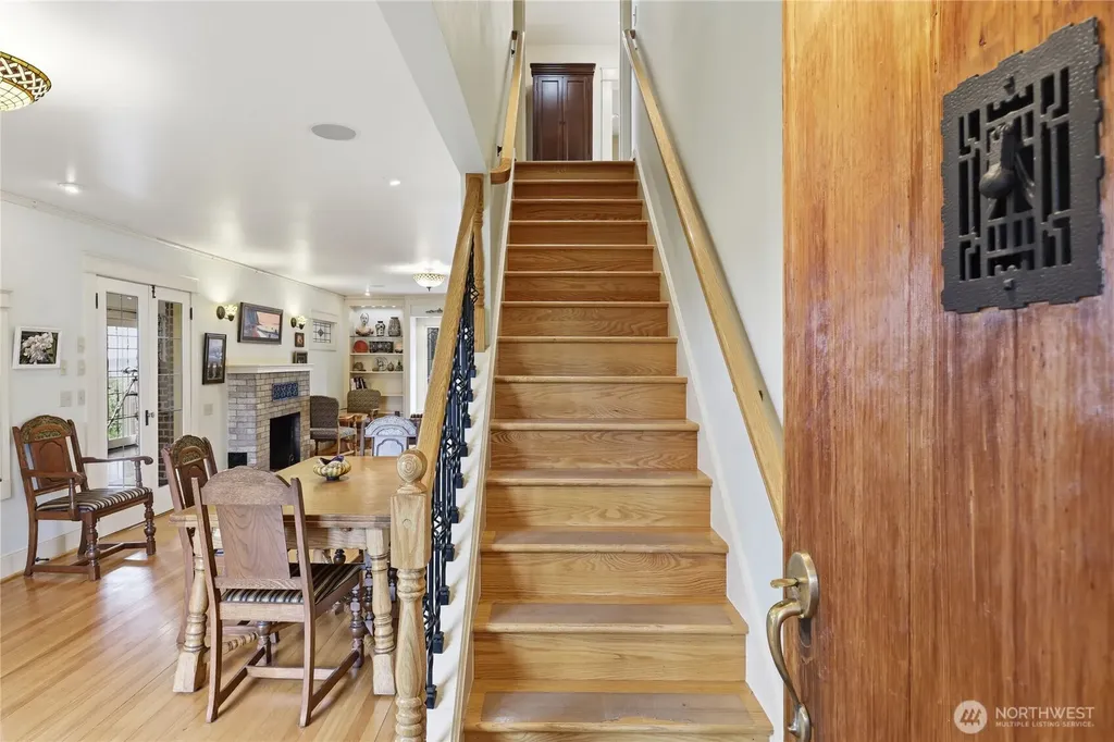 1223 Garfield Port Townsend WA 98368