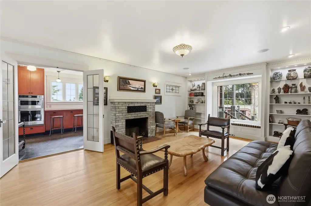 1223 Garfield Port Townsend WA 98368