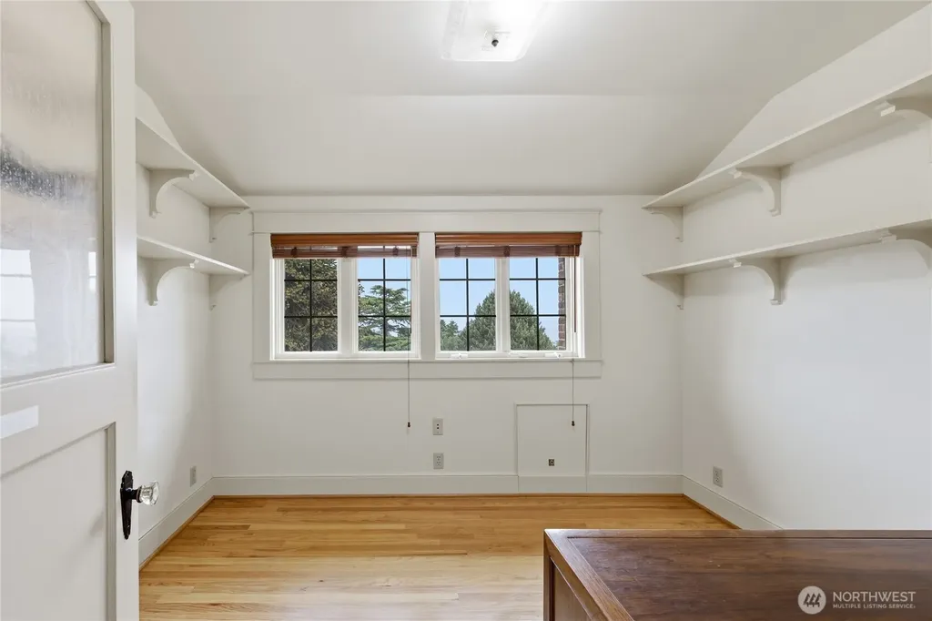 1223 Garfield Port Townsend WA 98368