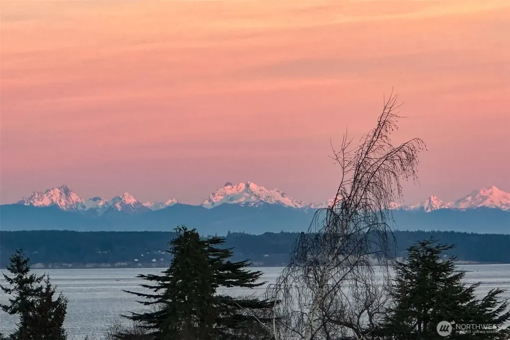 1223 Garfield Port Townsend WA 98368