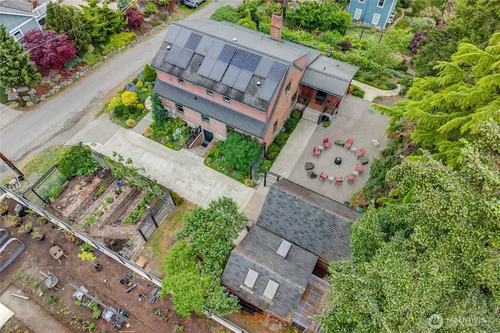1223 Garfield Port Townsend WA 98368