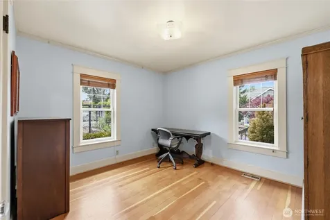 1223 Garfield Port Townsend WA 98368