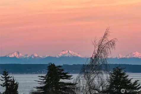 1223 Garfield Port Townsend WA 98368