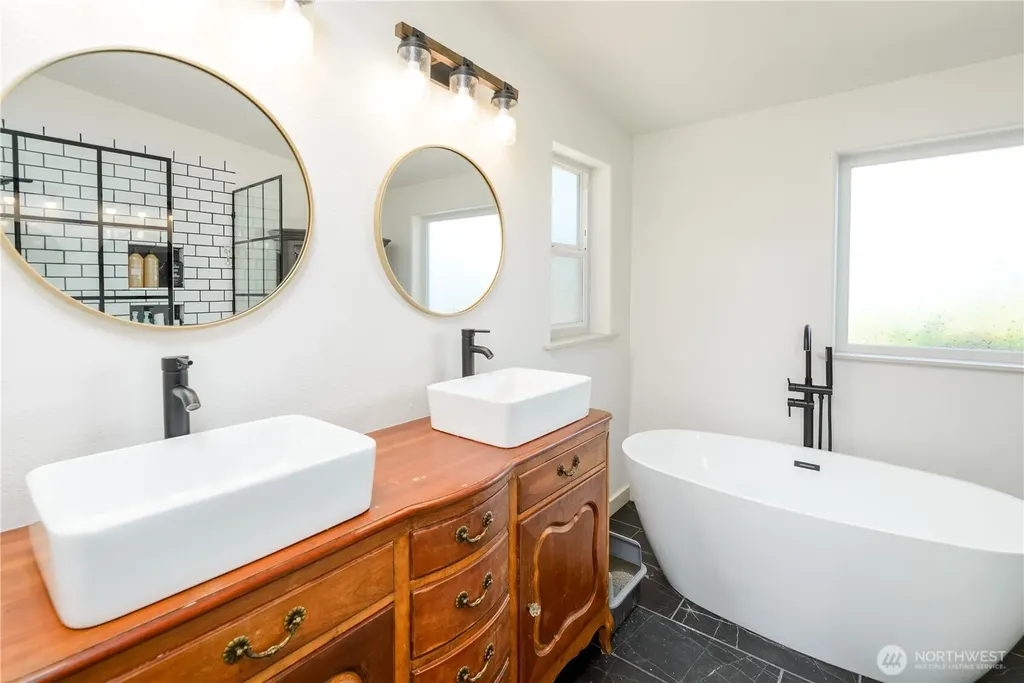 162 J Shea Way Port Angeles WA 98362