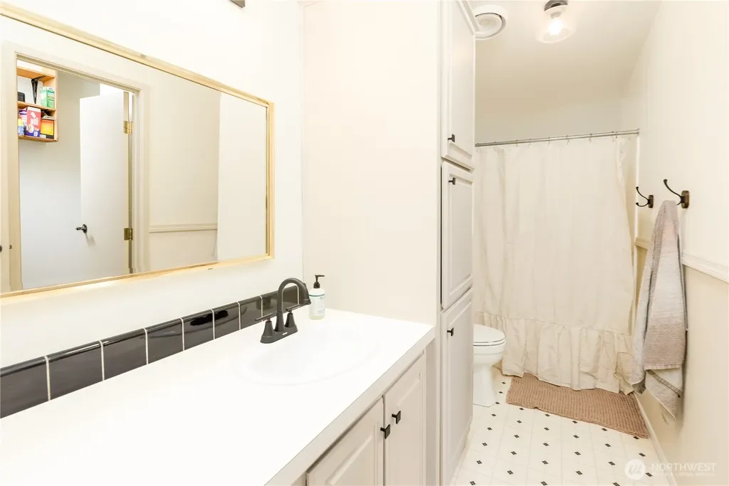 162 J Shea Way Port Angeles WA 98362