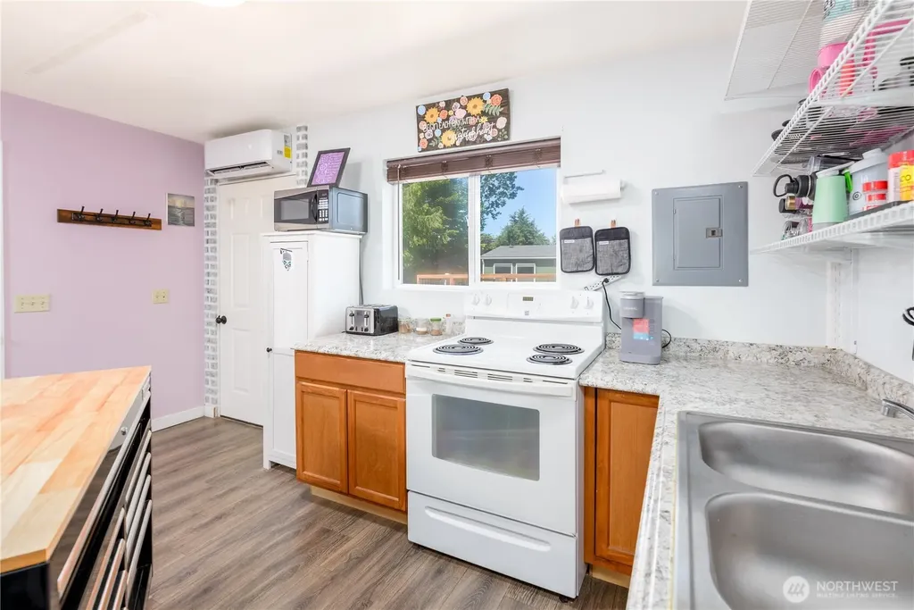162 J Shea Way Port Angeles WA 98362