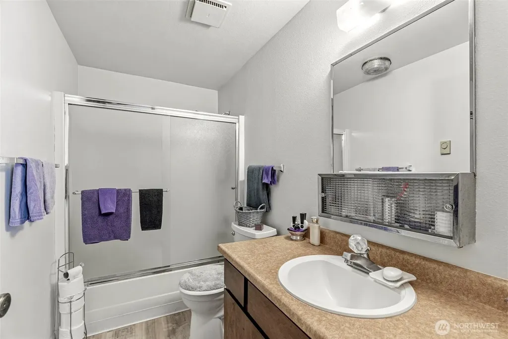 1521 9th Avenue Longview WA 98632
