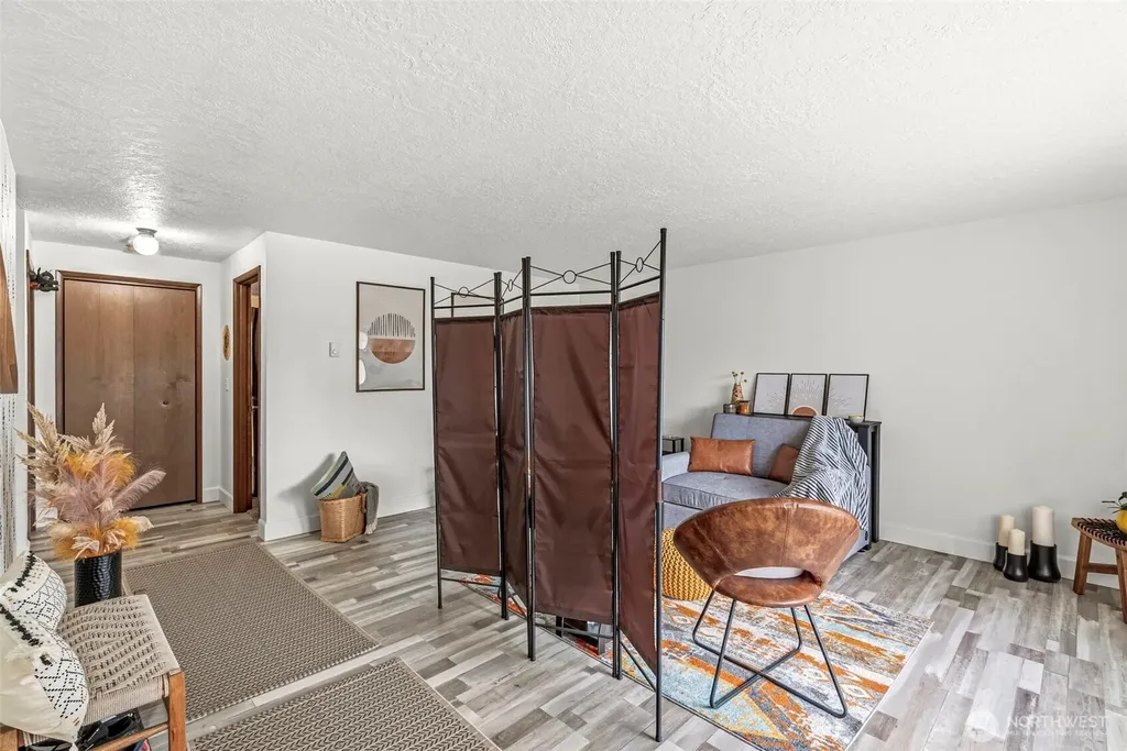 1521 9th Avenue Longview WA 98632