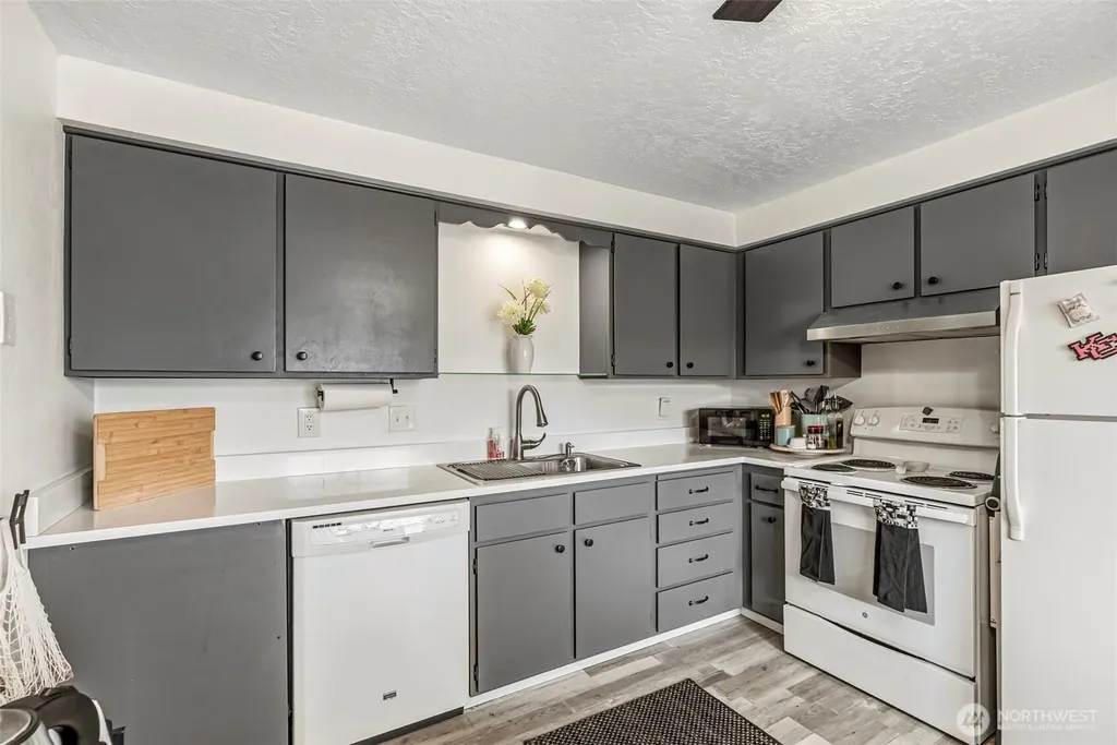 1521 9th Avenue Longview WA 98632
