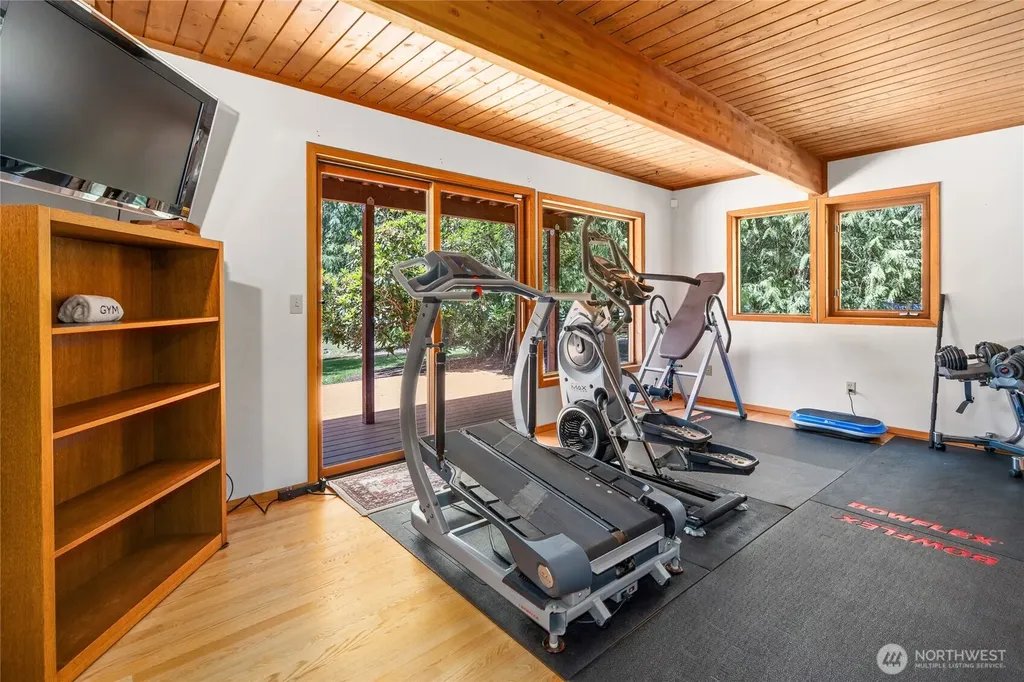 27019 SE 384th Street Enumclaw WA 98022