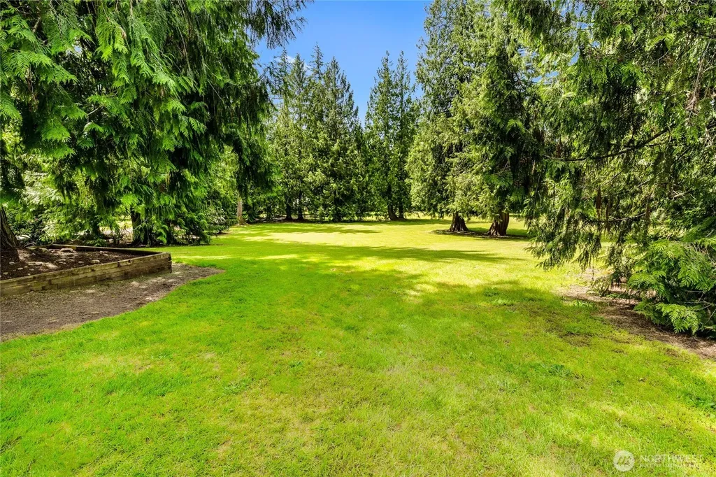 27019 SE 384th Street Enumclaw WA 98022