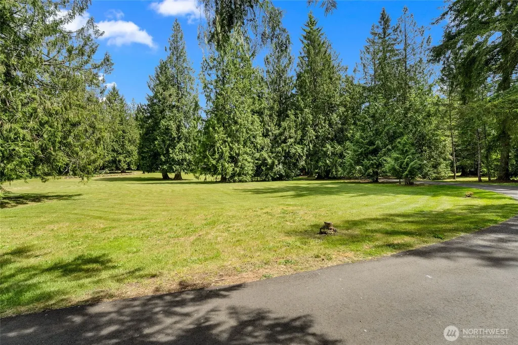 27019 SE 384th Street Enumclaw WA 98022