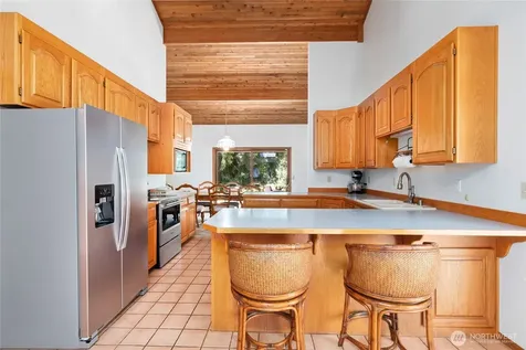 27019 SE 384th Street Enumclaw WA 98022